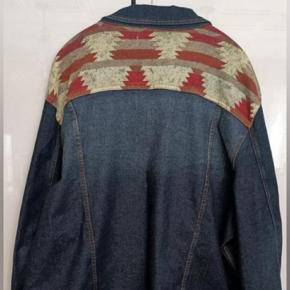 FRYE AND CO. Blue Denim Jacket with Red and Beige Accents